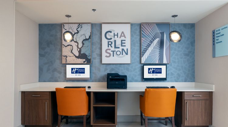 Holiday Inn Express Charleston Other
