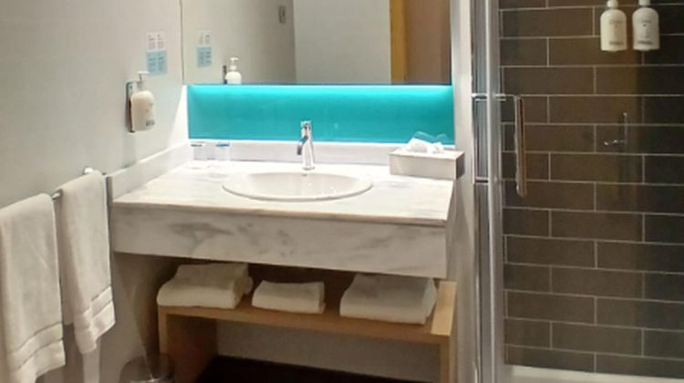 Holiday Inn Express San Sebastian Reyes Room