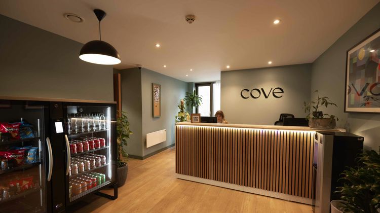Cove Paradise Street Lobby