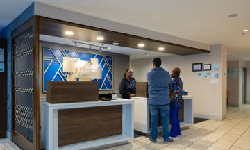 Holiday Inn Express Charleston