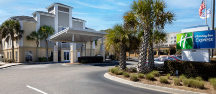 Holiday Inn Express Charleston Exterior