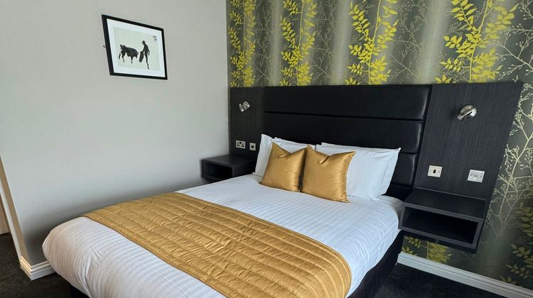 Allerton Court Hotel Room