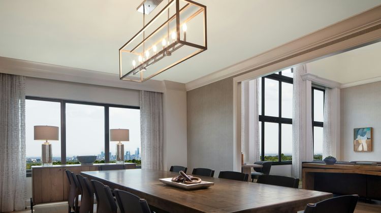 Renaissance Austin Hotel Suite