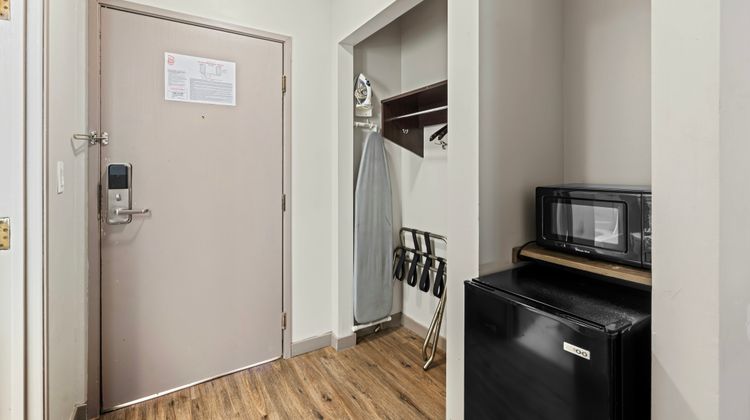 Red Roof Inn Gurnee - Waukegan Room