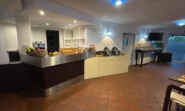 Beach Hotel Eurovil