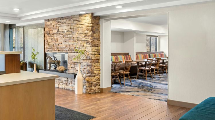 Fairfield Inn Burlington Williston Lobby