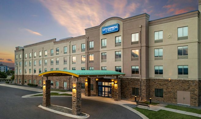 City Express by Marriott Denver Airport Exterior