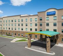 City Express by Marriott Denver Airport Exterior