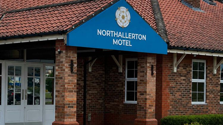 Allerton Court Hotel Exterior