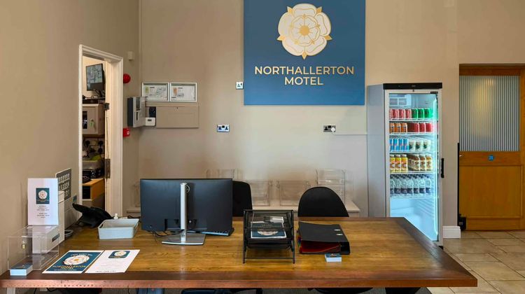 Allerton Court Hotel Lobby