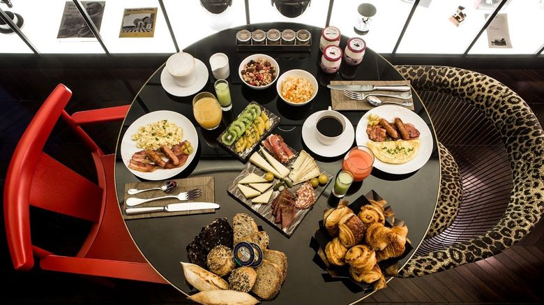 <b>Hotel du Rond-Point des Champs Elysees Restaurant</b>. Images powered by <a href="https://www.leonardoworldwide.com/" title="Leonardo Worldwide" target="_blank">Leonardo</a>.