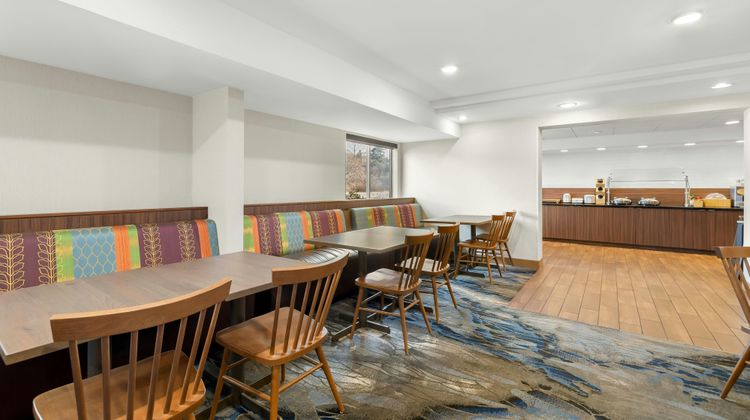Fairfield Inn Burlington Williston Restaurant