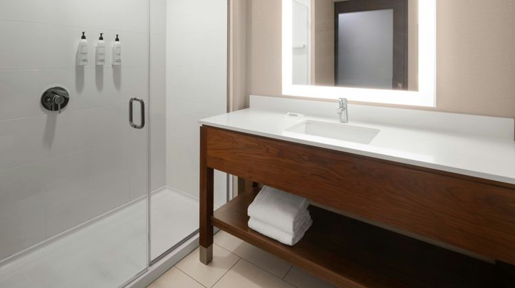 City Express by Marriott Denver Airport Room