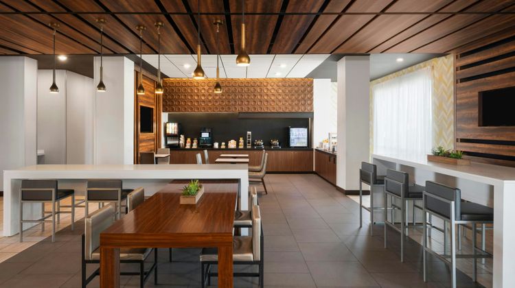 City Express by Marriott Denver Airport Restaurant