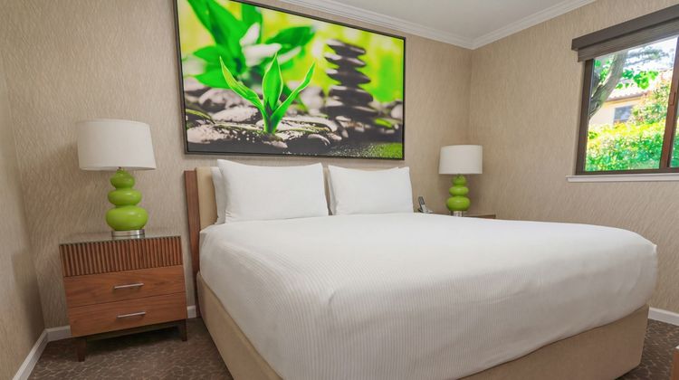 Creekside Inn Suite