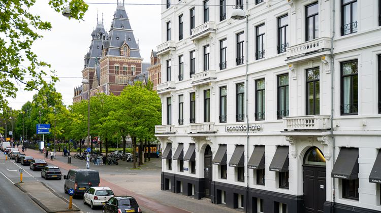 Leonardo Hotel Amsterdam Museum Quarter Exterior