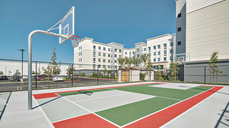 Staybridge Suites Irvine-John Wayne Arpt Exterior