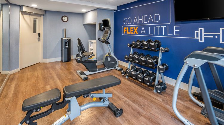 Holiday Inn Express Toronto Downtown Health Club