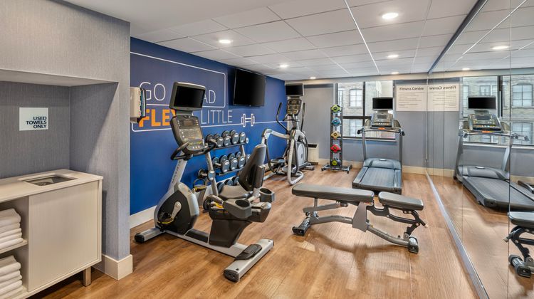 Holiday Inn Express Toronto Downtown Health Club