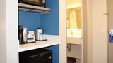 Holiday Inn Express Bakersfield Room