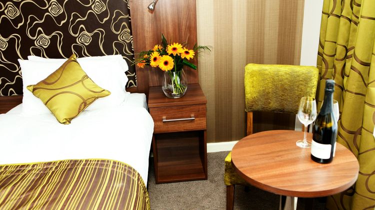 Collection Hotel Birmingham Room