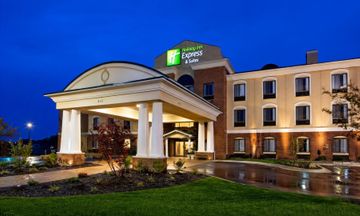 Holiday Inn Express Dimondale