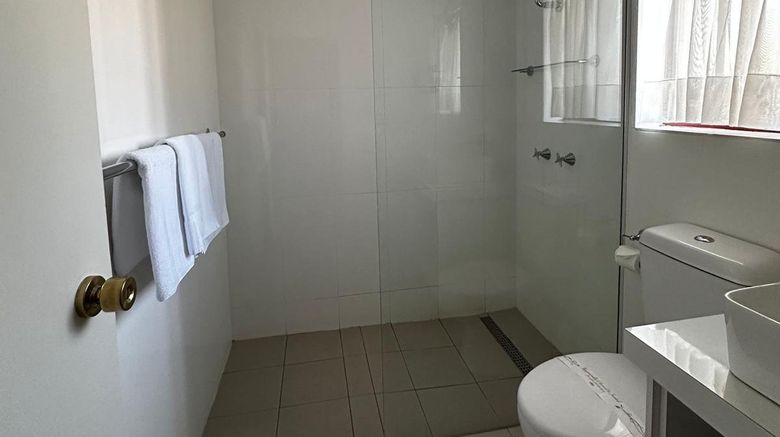 <b>Narrandera Club Motor Inn Room</b>. Images powered by <a href="https://www.leonardoworldwide.com/" title="Leonardo Worldwide" target="_blank">Leonardo</a>.