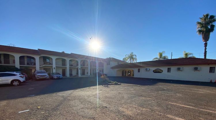 Narrandera Club Motor Inn Exterior