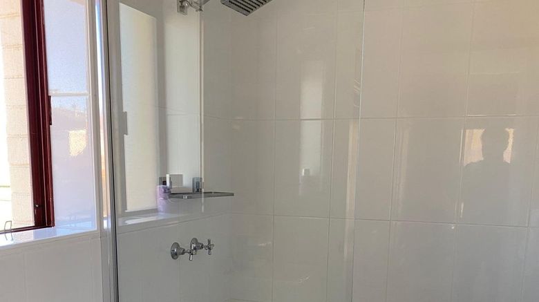 <b>Narrandera Club Motor Inn Room</b>. Images powered by <a href="https://www.leonardoworldwide.com/" title="Leonardo Worldwide" target="_blank">Leonardo</a>.