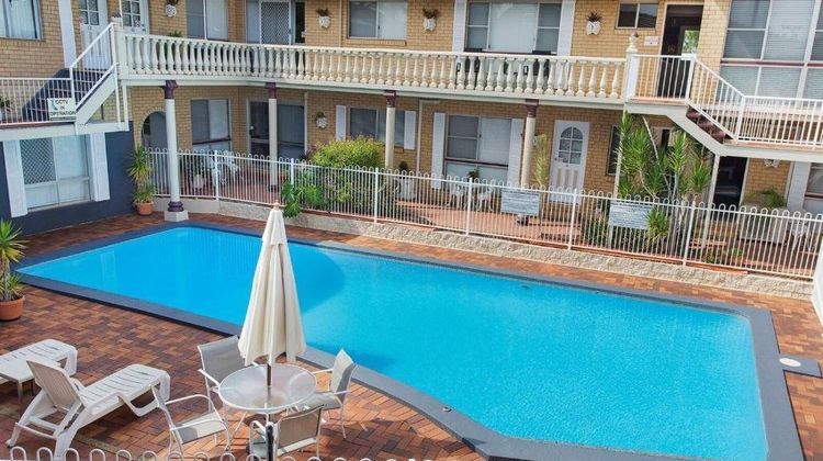 Clifford Park Holiday Motor Inn Pool