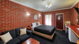 Elms Motor Inn Room