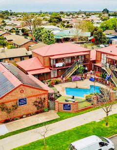 Early Australian Motor Inn