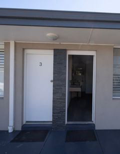 Gale Street Motel & Villas