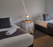 Gale Street Motel & Villas Room