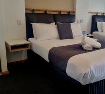 Gale Street Motel & Villas Room