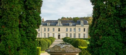 Chateau de Courcelles Exterior