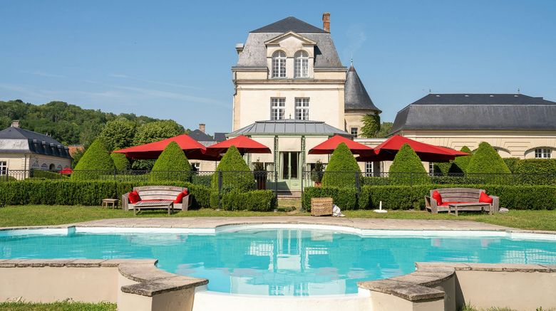 <b>Chateau de Courcelles Pool</b>. Images powered by <a href="https://www.leonardoworldwide.com/" title="Leonardo Worldwide" target="_blank">Leonardo</a>.