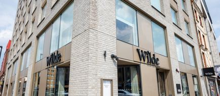 Wilde London Aldgate Tower Bridge Exterior