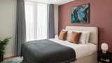Cove Paradise Street Room