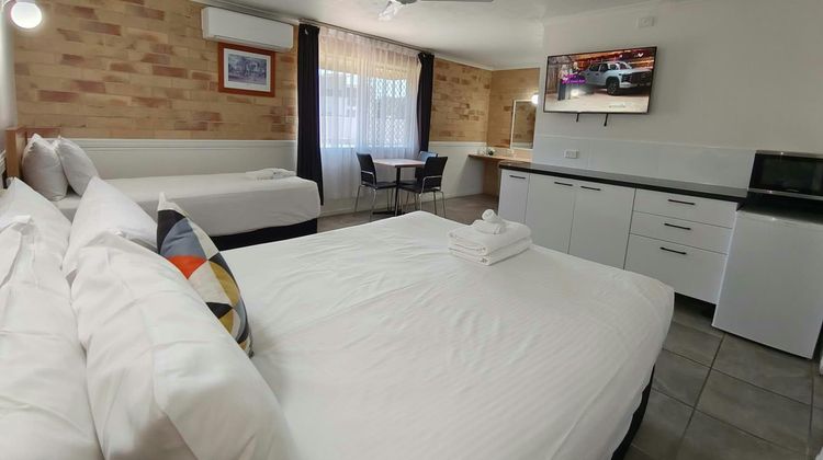 Ambassador Motor Lodge Room