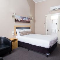 Downs Motel