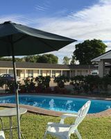 Alexander Motor Inn