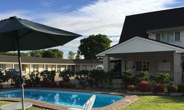 Alexander Motor Inn