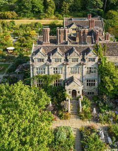 Gravetye Manor Hotel