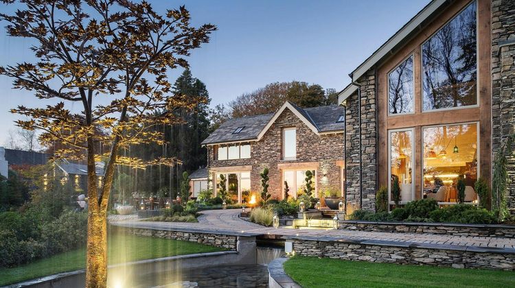 Gilpin Hotel & Lake House Exterior