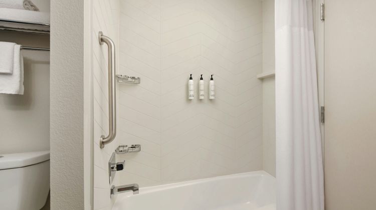 Fairfield Inn & Suites St Augustine I-95 Room