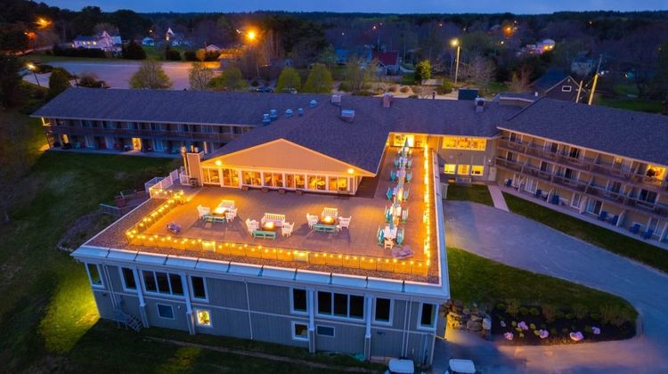 Oak Island Resort & Conference Centre Exterior