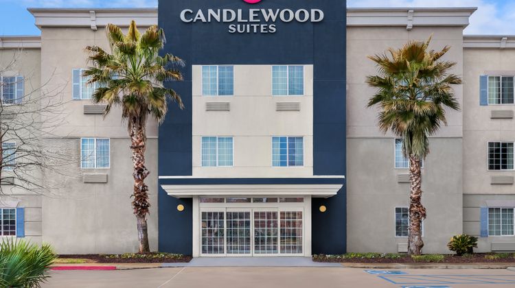 Candlewood Suites Alexandria Exterior