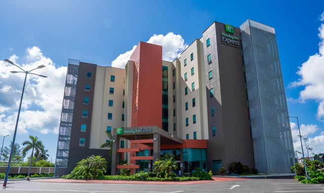 Holiday Inn Express Tuxpan Exterior