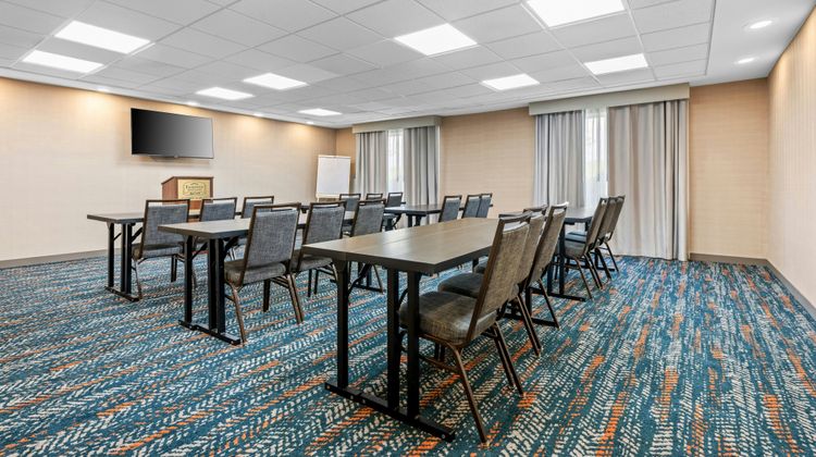 Fairfield Inn & Suites Gadsden Meeting